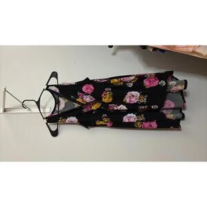 Torrid Black Floral Sleeveless Shirt Size 00 (Medium)- W15
